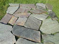 Polygonalplatten Pilio Grün mit Braunen Adern